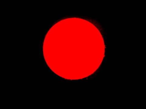 Sonne H-Alpha, 15. Januar 2012, durch Verstärkung werden Protuberanzen sichtbar